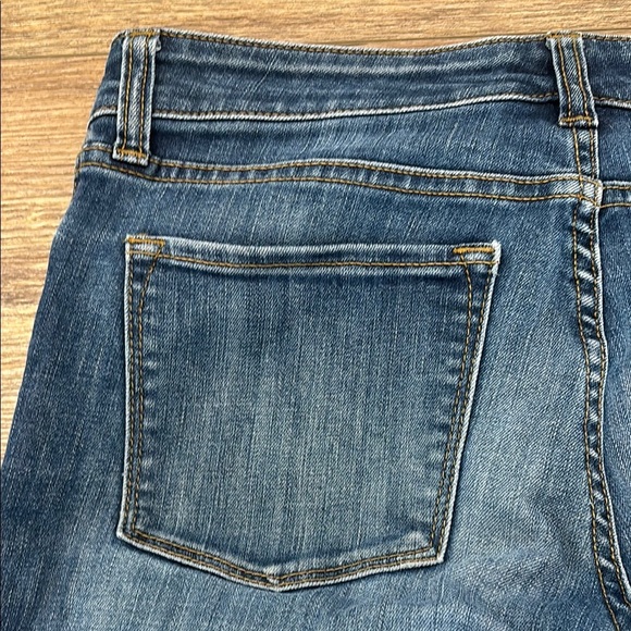 Banana Republic Women's 27 / 4 Skinny Fit Jeans Frayed Hem - Picture 5 of 9